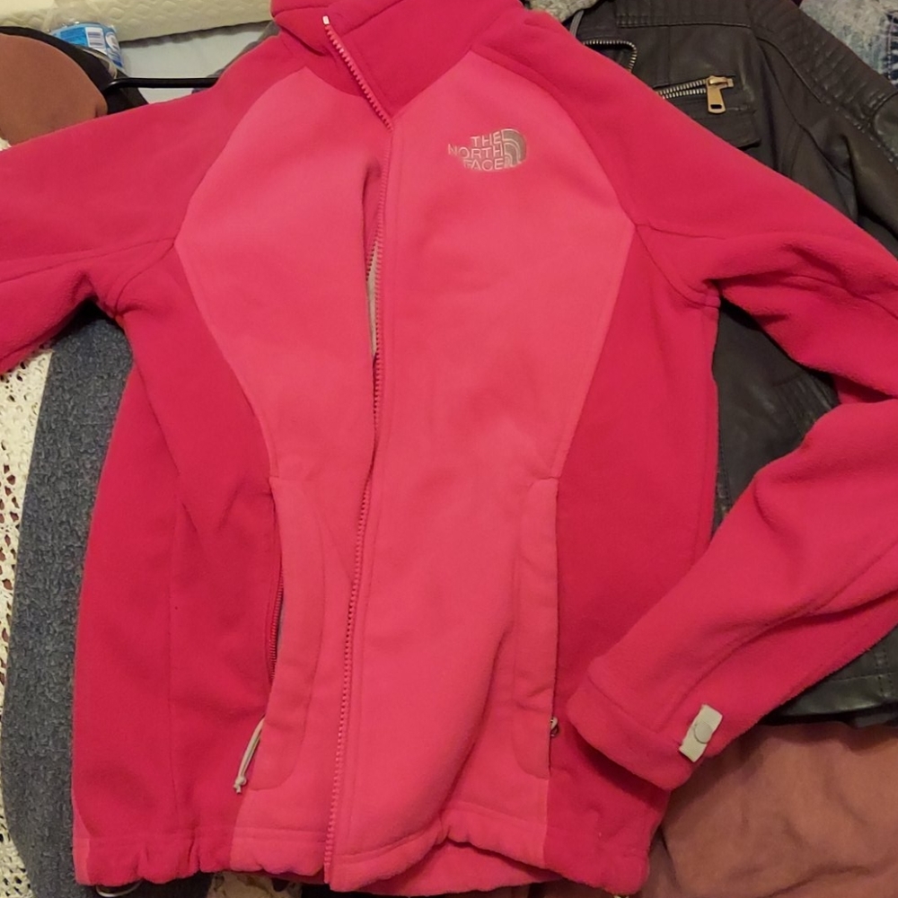 beautiful north face sweater